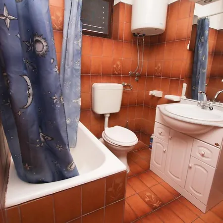 Nevena 斯普利特卡